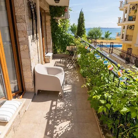Royal Bay With Self Check-in 3* Sveti Vlas