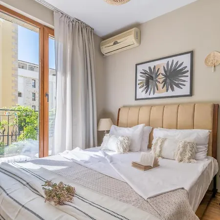 Royal Bay With Self Check-in Hotell 3*