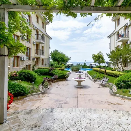 Royal Bay With Self Check-in 3* Sweti Wlas