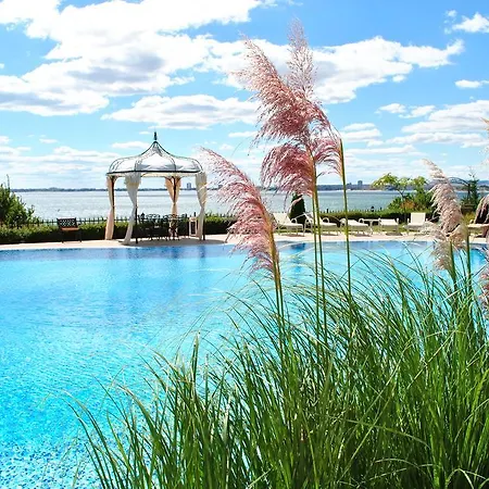 Aparthotel Royal Bay With Self Check-in 3*